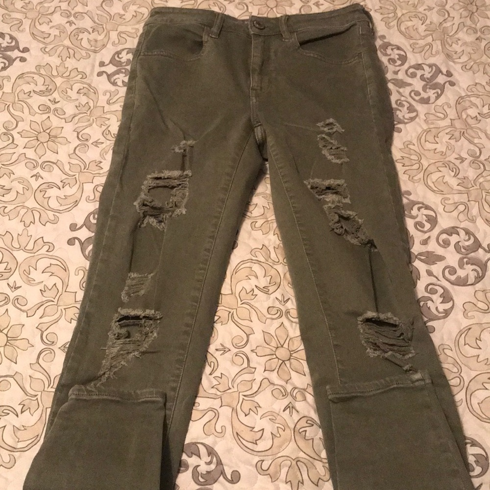 Distressed American eagle jeans